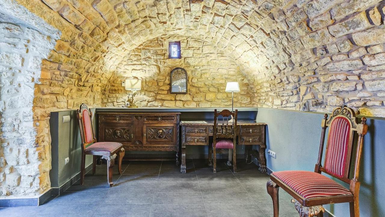 Masia De Queralt Luxury Casa Rural Spa Y Vistas Concabella Exterior photo