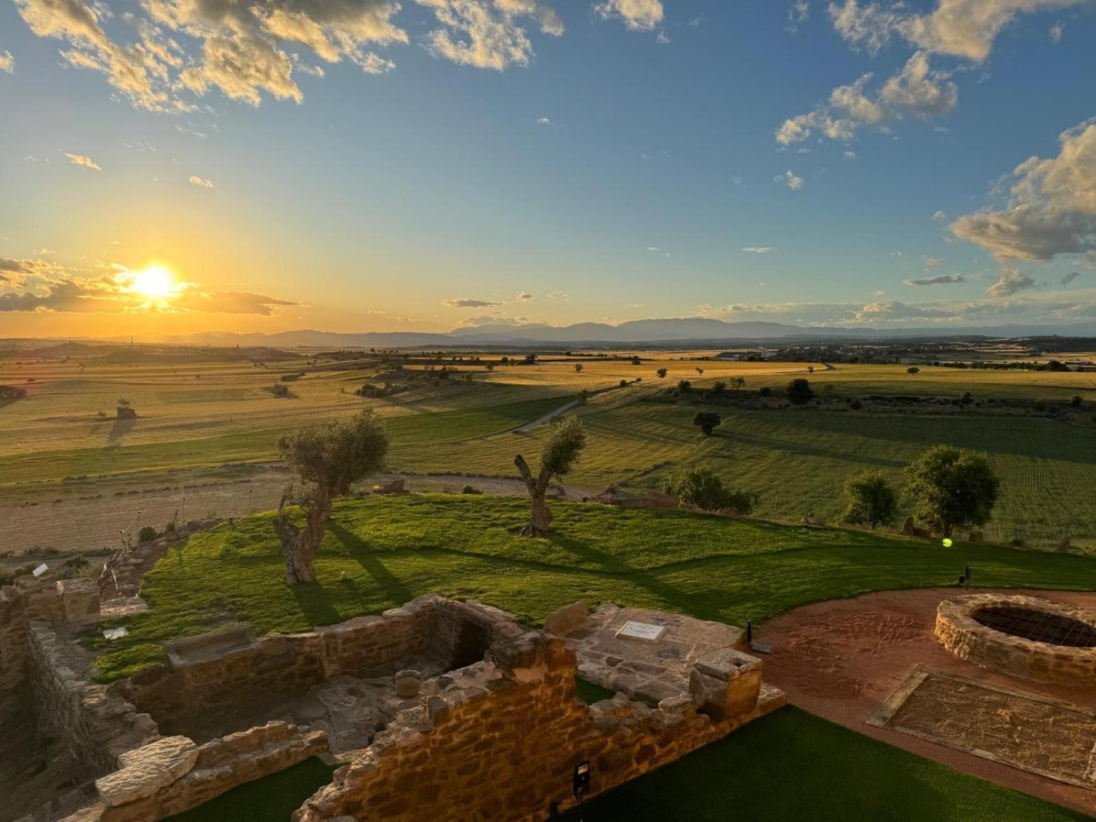 Masia De Queralt Luxury Casa Rural Spa Y Vistas Concabella Exterior photo